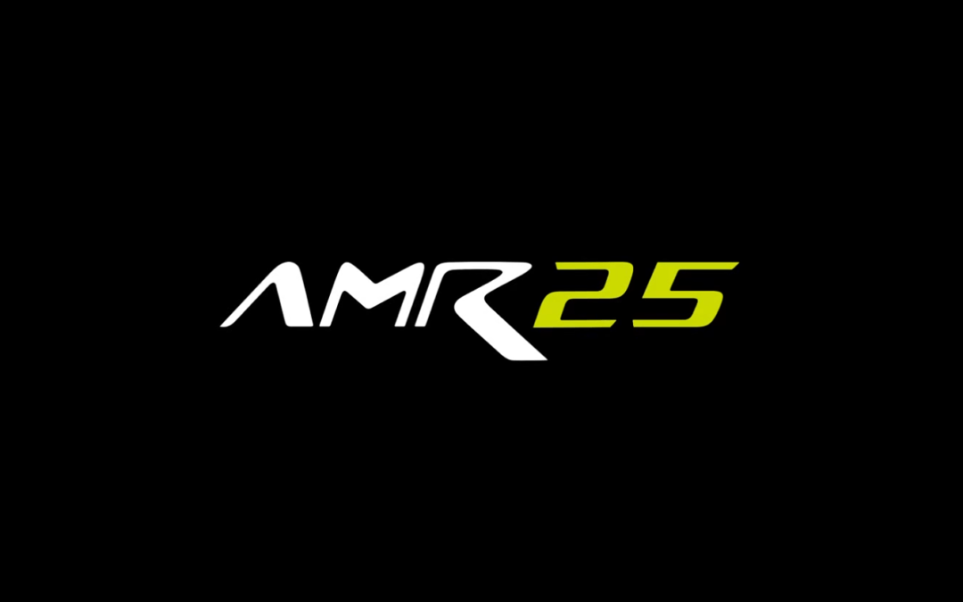 Día loco de anuncios en la F1: El AMR25 ya ruge, el casco de Carlos, el MCL39…