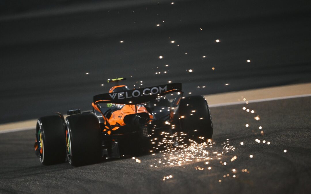 Los McLaren mandaron en la Práctica 2 de Baréin