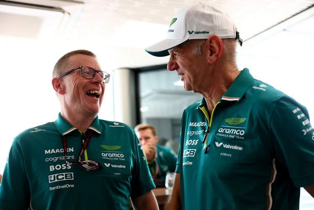 Aston Martin presenta su última gran mejora del año en Silverstone